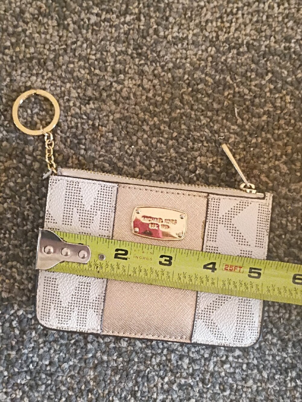 Michael Kors White and Rose Gold Logo Card Holder Keychain - Picture 6 of 7